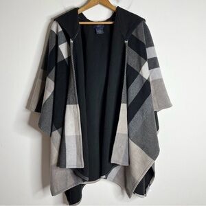 RACHEL Rachel Roy Hooded Plaid Poncho in Black, Gray & Cream Jacket one size